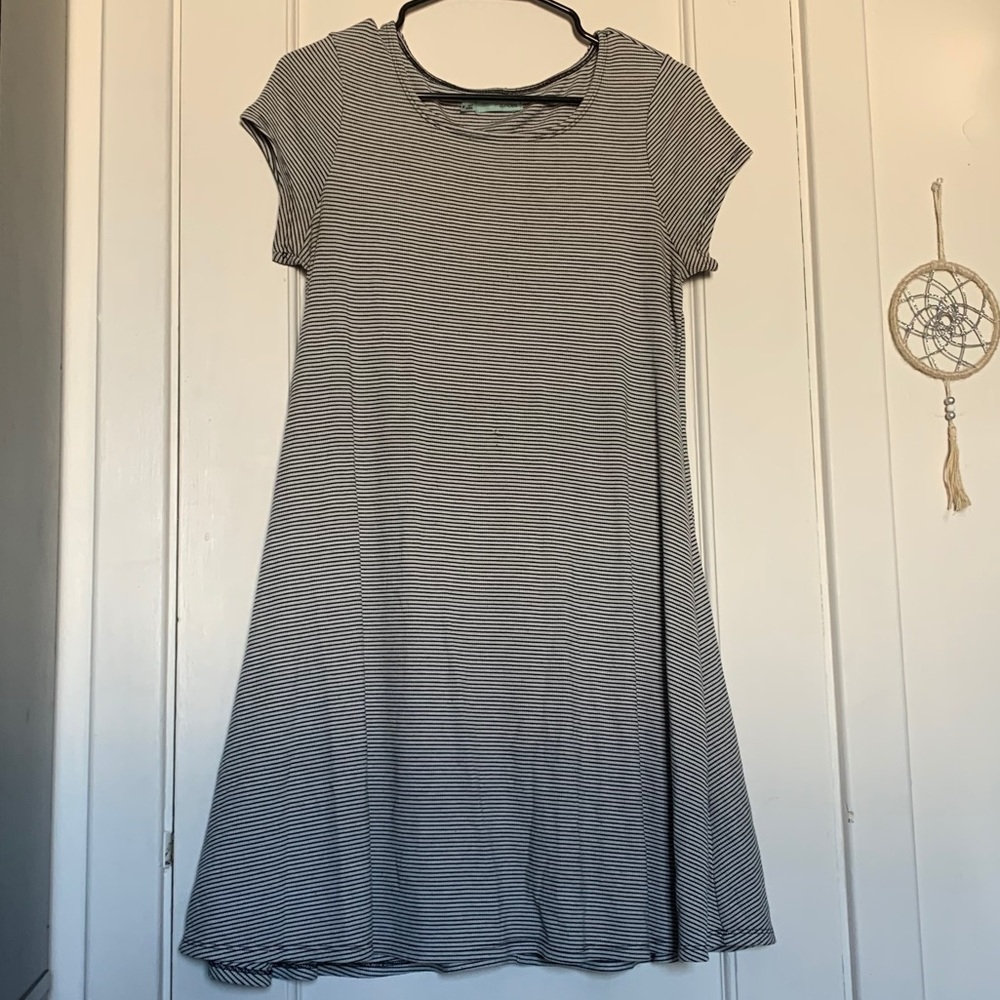 Stripped cap sleeve dress